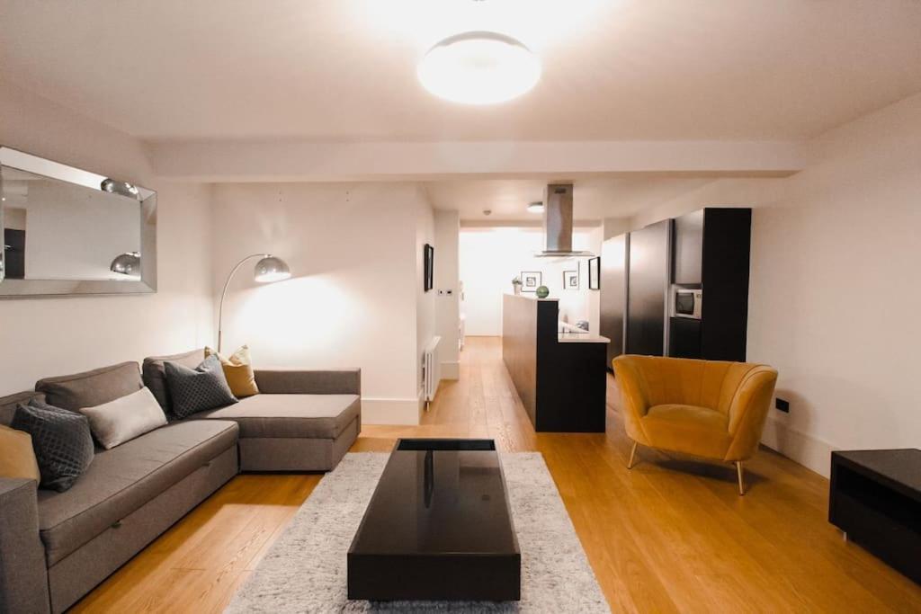 Chic Urban Oasis Apartment